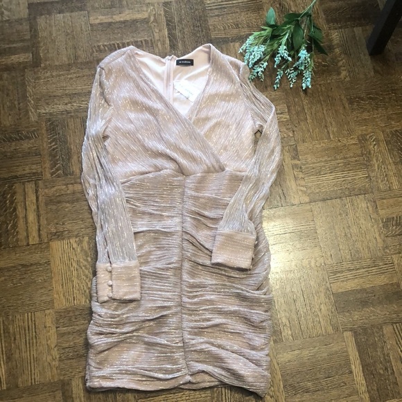 le chateau Dresses & Skirts - Le Chateau dress